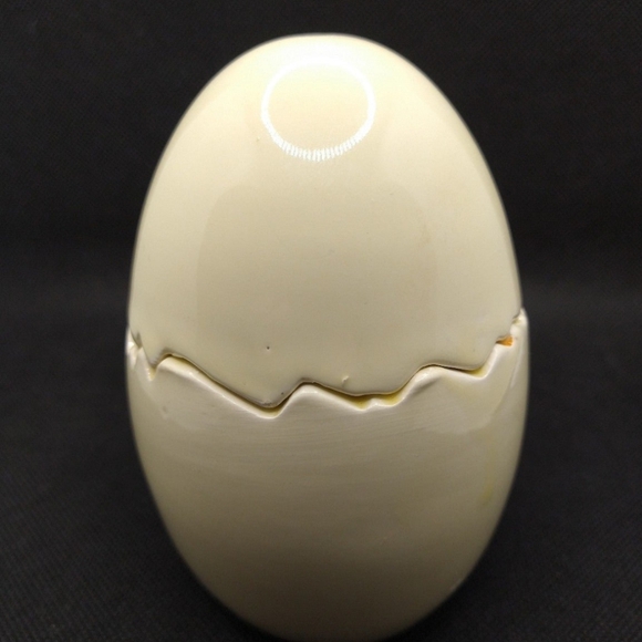 Daisy Egg Salt and Pepper Shakers by Lego - VINTAGE - Picture 7 of 11